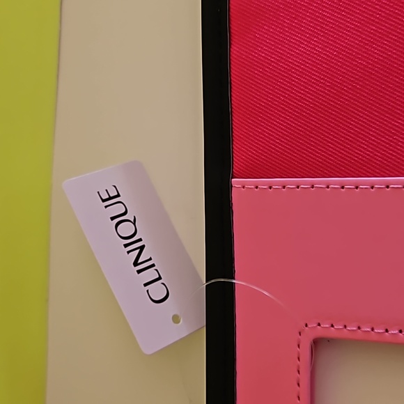 NWT Clinique large pink tote 💗 - Picture 4 of 7